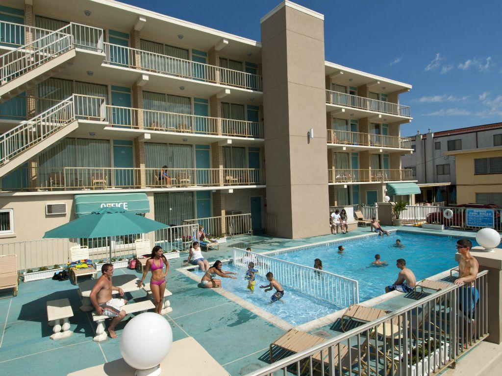 Aquarius Oceanfront Inn Wildwood Exterior photo