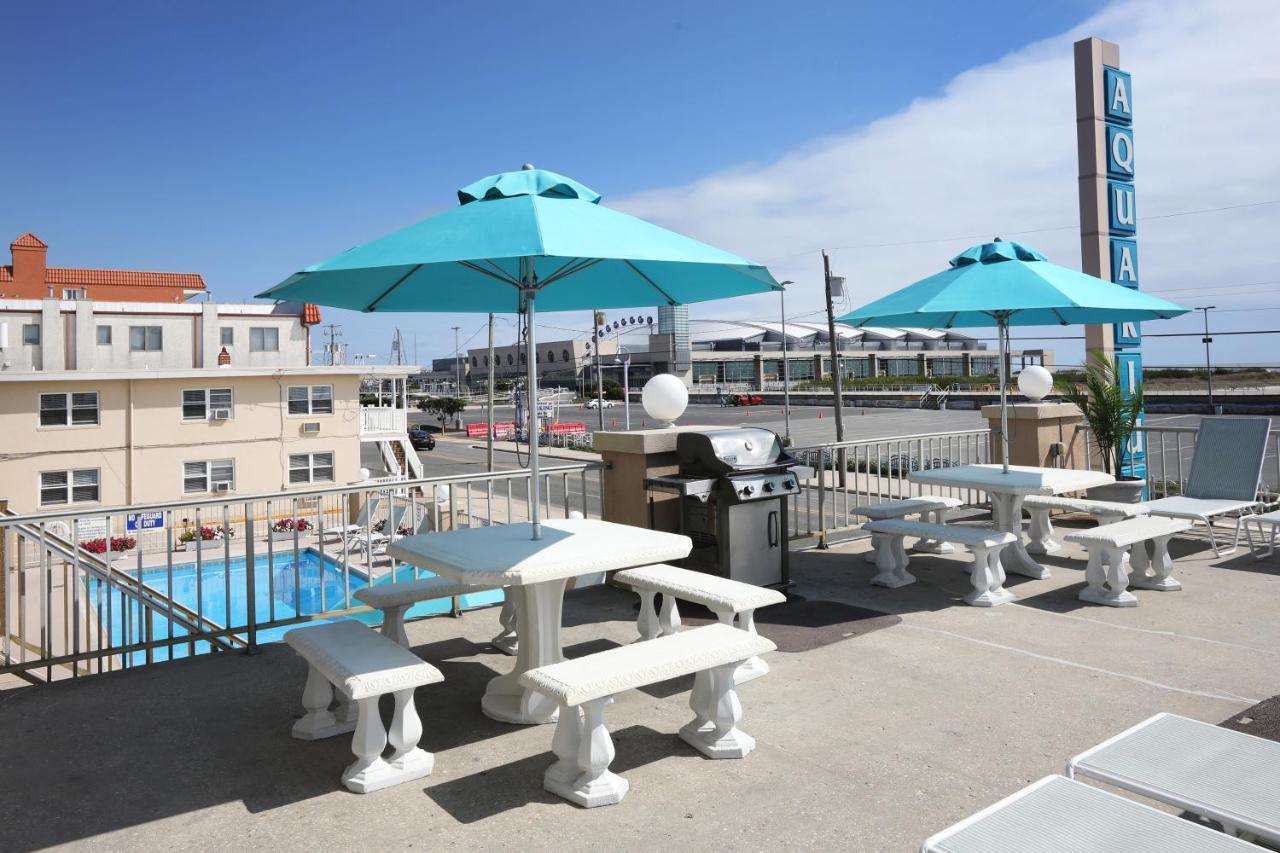 Aquarius Oceanfront Inn Wildwood Exterior photo