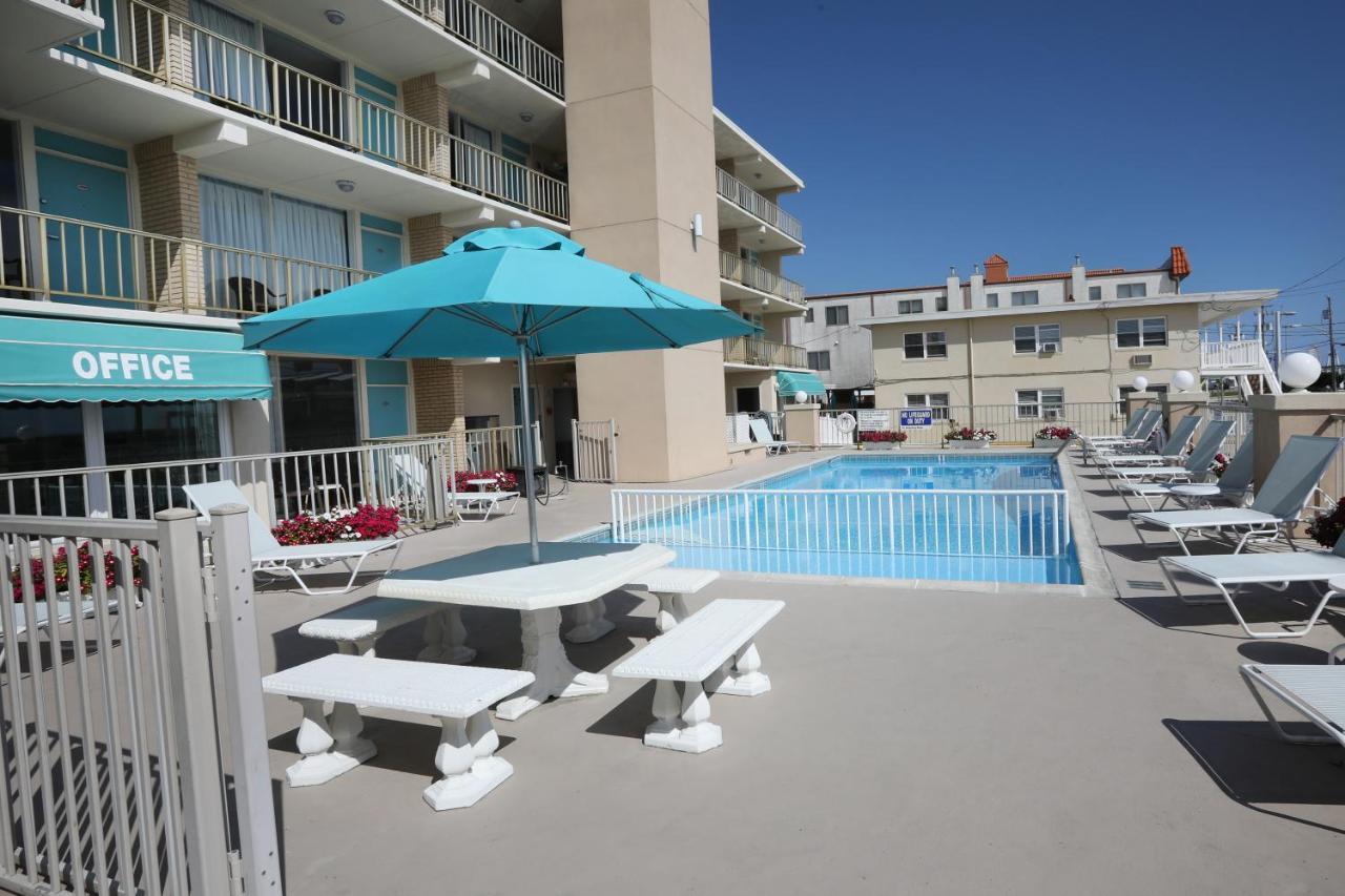 Aquarius Oceanfront Inn Wildwood Exterior photo